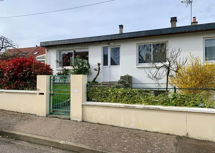 Maison Familiale Avec Jardin Proche Rouen Centre