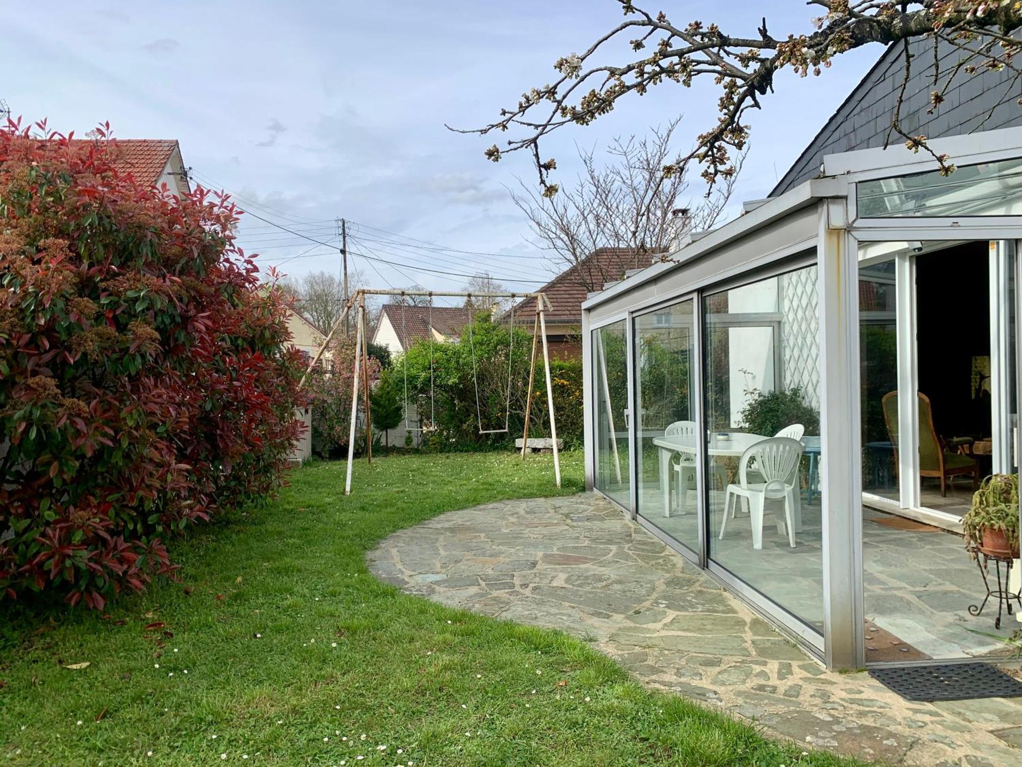 Vakantiehuis Maison Familiale Avec Jardin Proche Rouen Centre Sotteville-lès-Rouen