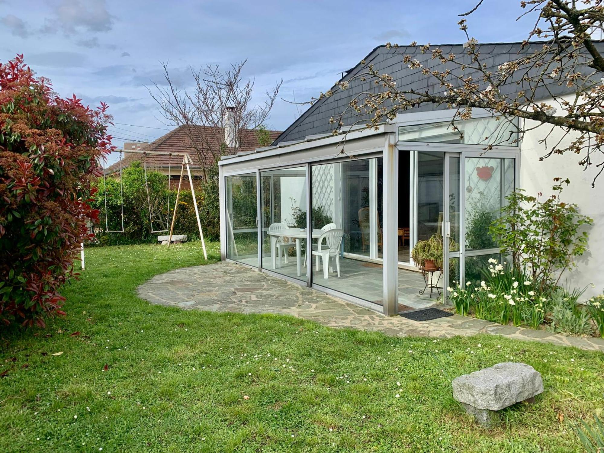 Maison Familiale Avec Jardin Proche Rouen Centre *